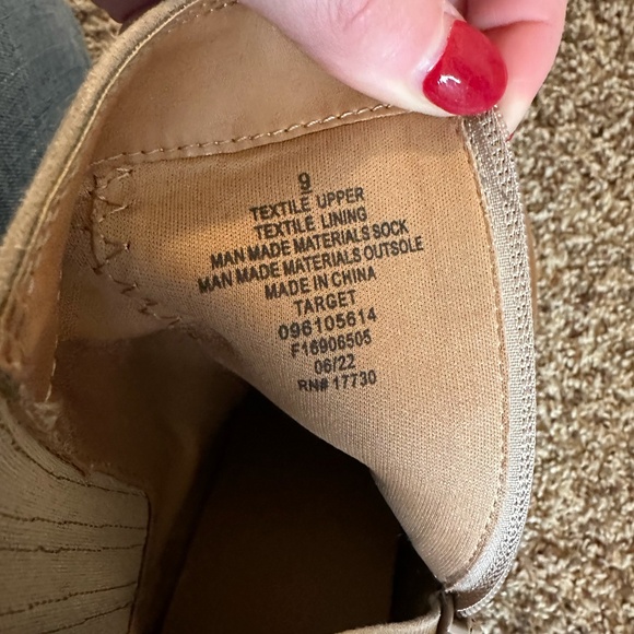 Suede Boot with Block Heel - Picture 4 of 5